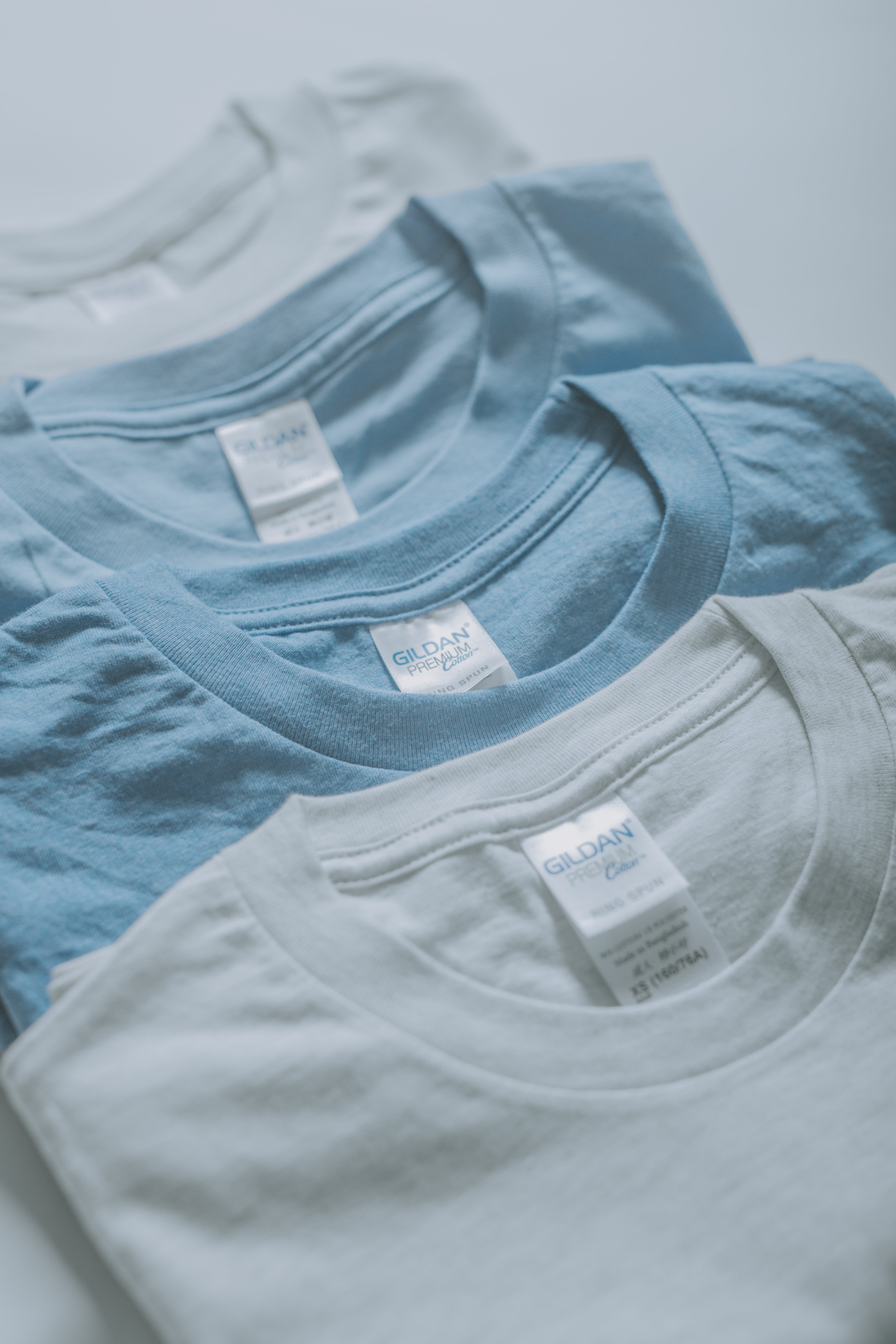 76000 - Gildan Unisex Premium Cotton T-Shirt – 180gm